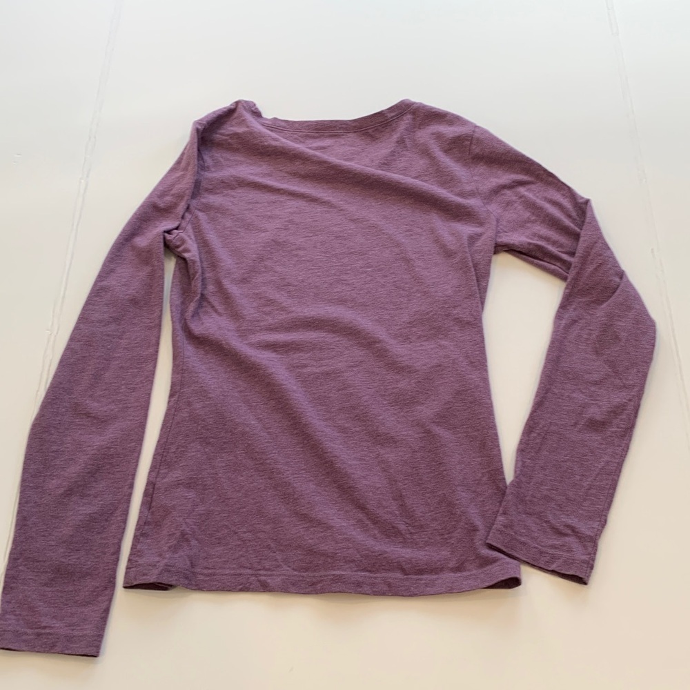 Oakley Women's Small Purple Long Sleeve T-Shirt - Picture 5 of 5